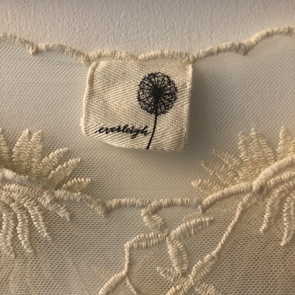 ANTHROPOLOGIE Everleigh long sleeve lace top - Picture 5 of 6